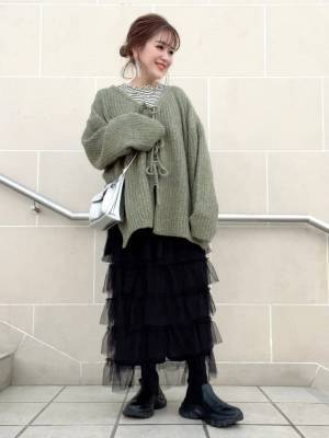 冬服難民へ捧ぐ♡【ローリーズファーム】デートに着ていきたい！「激かわスカート」