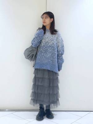 冬服難民へ捧ぐ♡【ローリーズファーム】デートに着ていきたい！「激かわスカート」