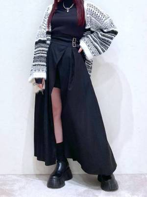 《おしゃれ度すんごぉぉッ♡》【PAGEBOY】斬新デザインが目を惹く！「ロングスカート」