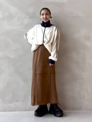 お買い得じゃない？ 魅力たっぷり♡ コーデの幅を広げる【リバーシブルスカート】