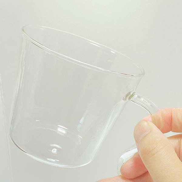 コレ「人気」です！「売り切れる前に購入」したッ！！【ダイソー】“耐熱マグカップ”が便利