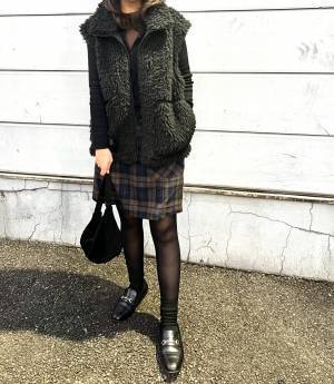 ＜とてもお買い得＞「ずっとヘビロテ中」「防寒もバッチリ」【GU】“モコモコベスト”着回し3コーデ