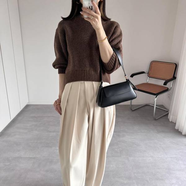 買い忘れてない？【GU】『綺麗めコーデ』に欠かせない♡「最旬ニットトップス」