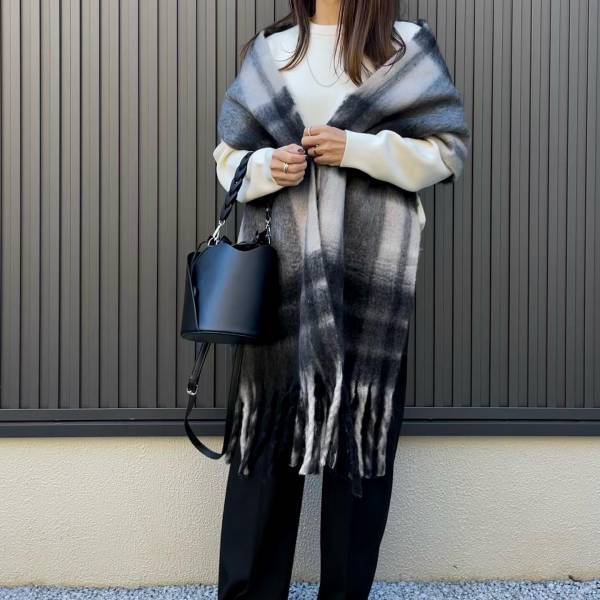 えっ、ハイブラですか！？（驚）【ユニクロ】皆に褒められまくる♡「バズりニット」