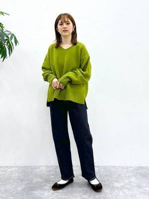 『秋冬の地味見え』 → 回避！！【グローバルワーク】一点投入で映える！「最旬カラーニット 」