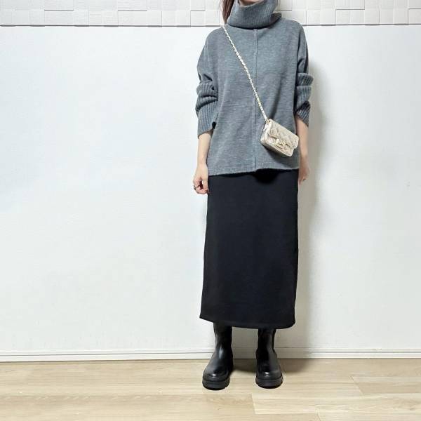 「めちゃくちゃ着回せる予感」♡【GU】セットアップも可愛い！「裏起毛スカート」