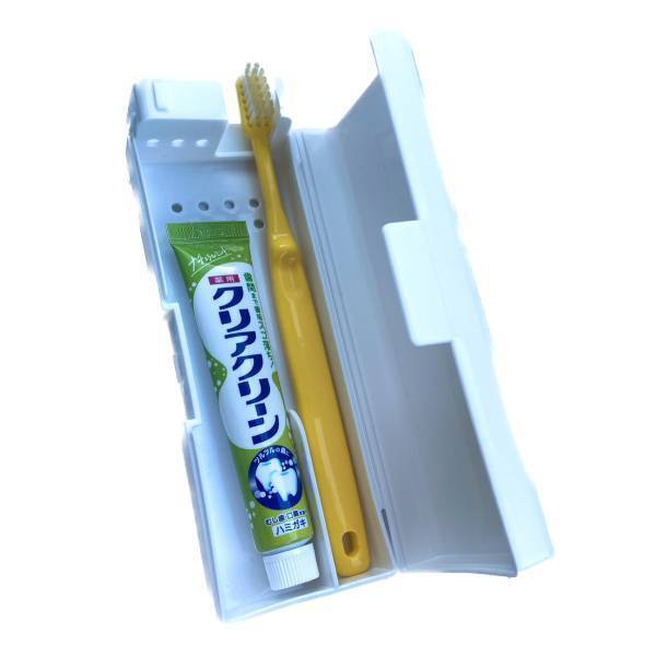 ＜こういうのが欲しかった…！＞実用的すぎアイテムきたッ！！【セリア】の”コップ付き立つ歯ブラシケース”がスゴイ！