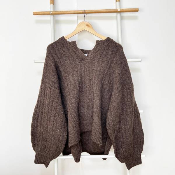 「3色買いした」「間違いないやつ」【しまむら】“ニットセットアップ”は「着回し万能」