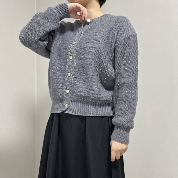 「見つけた瞬間”即買い”した！」【アベイル】今季トレンドの”キラキラニット”は「年末年始に活躍」！！