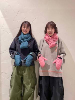 《差し色は「ピンク」が今っぽい！》パッと目をひく【マフラーコーデ術】