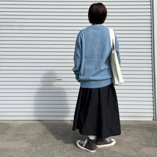 可愛すぎるでしょー！「チクチク感が少ない」って嬉しい！【GU】”くすみブルーニット”が「コーデしやすい♡」