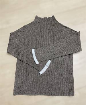 【しまむら】「2000円以下で買える！」この冬の”マンネリ防止”に！＜ひとクセトップス＞がアツい…！！！