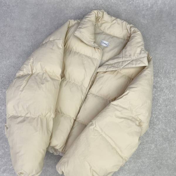 今冬は「白ダウン」で決まりーっ！【ユニクロ】アイテムと合わせる最旬”ダウンコーデ”3選