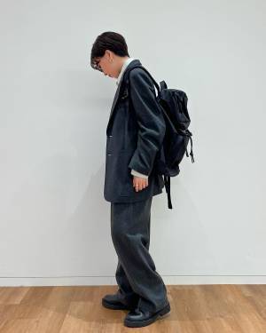 「リアルに週3くらい穿いてる！！」「買ってよかった」…♡【ユニクロ】「楽ちん×スタイルアップ」する“ブラッシュドパンツ”