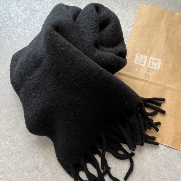 「もっちりボリューム感がかわいい！」【ユニクロ】”チャンキーストール”は「冬コーデに欠かせない」