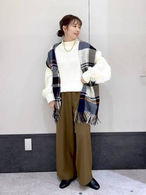 この一癖がポイント！【フリンジニット】でアウター脱いでもお洒落♡
