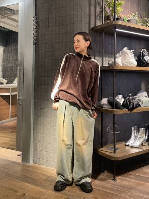 〈昨年に続き大ブーム！！〉【ハーフジップトップス】でイマドキコーデに大変身♡