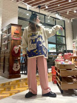 “甘すぎない”がポイント！【ピンクアイテム】でちょうどいいカジュアルコーデ♡