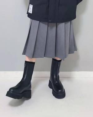 こりゃ脚長く見える♡【冬物シューズ】疲れ知らずな「厚底ブーツ」って？