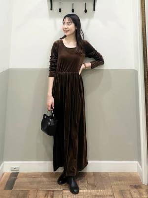 冬デートの主役に♡ こなれ感たっぷりな【ベロアワンピ】に注目！！