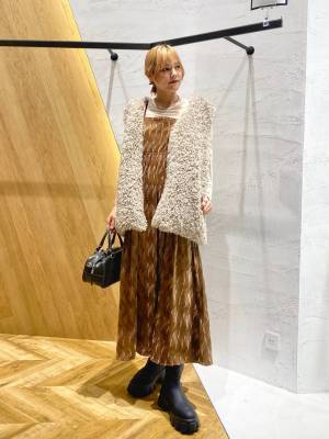 冬デートの主役に♡ こなれ感たっぷりな【ベロアワンピ】に注目！！