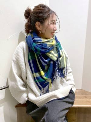 〈今季真似したい！〉“巻き方”で印象チェンジ！【ストール】の「アレンジ術」って？