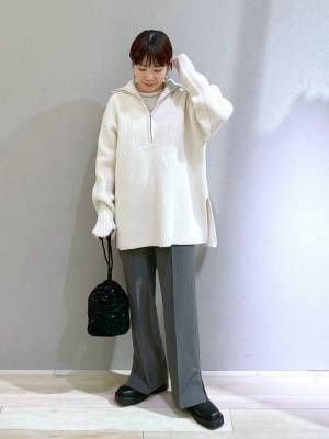 2WAYでどっちもかわいい♡ トレンドの【ハーフジップ】が万能！