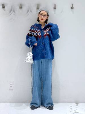 《今季のトレンド素材》【メタリックアイテム】は小物でポイント使いが◎