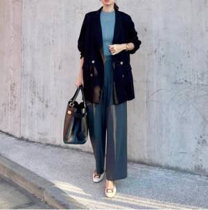 「ぽっこりお腹が気になる…！」親戚の集まり・新年会で”体型”をごまかせる＜お助けコーデ＞4選