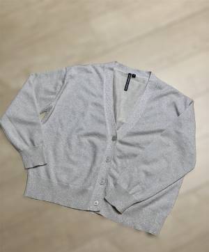 「着膨れナシ」で着回し力バツグンー！！！【しまむら】のカーディガンが「かわいすぎた」