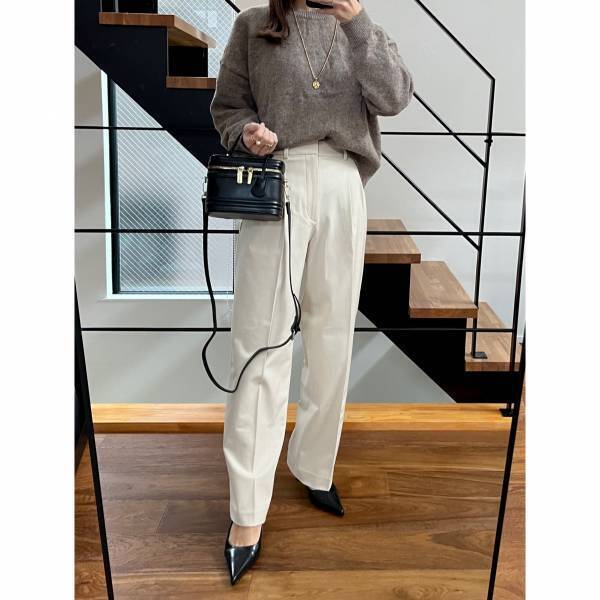 『冬はやっぱり白が映える♡』【ZARA】【ユニクロ】のホワイトボトムスでお洒落コーディネート！