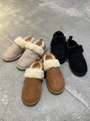 《今季大注目！！》冬コーデは【ムートン風シューズ】でかわいく決まる♡