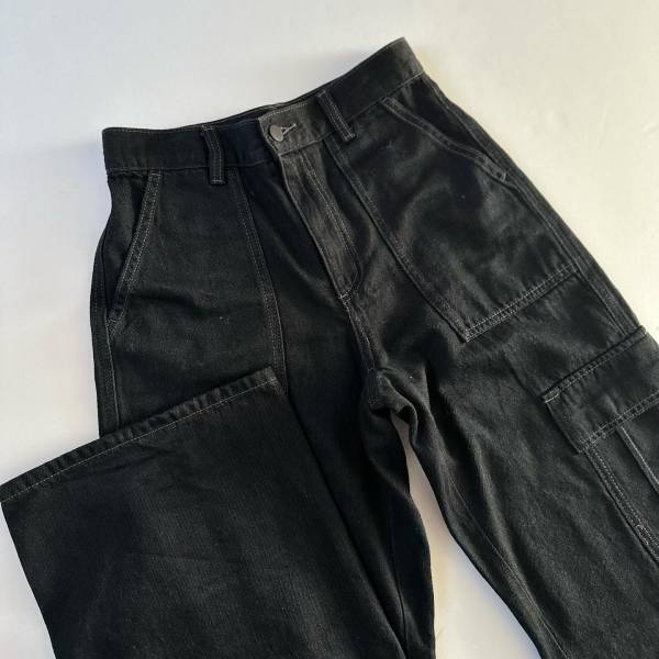 「めちゃくちゃ高見え」「今っぽくて好きだな〜」♡【GU】の新作”カーゴジーンズ”がかっこ可愛い～～