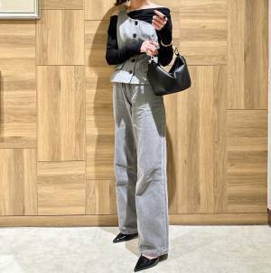 「ずーっと狙ってた」「このくしゅくしゅ感がたまらなく可愛くて」♡【ZARA】大人可愛いオフショルトップス