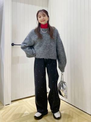 冬は暗くなりがち → 解決！【ローリーズファーム】コーデが華やぐ♡「キラキラアイテム」