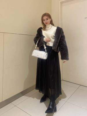 このモコモコ感がたまらんっ♡【ローリーズファーム】上品可愛い「ボアブルゾン」