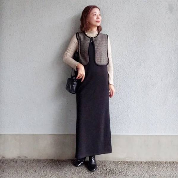 「コーデがイマイチ決まらない…！」そんな時は【ゴールドアクセ】を一点投入！？→自分だけの”ファッションマイルール”大調査！