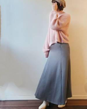 「絶妙な色味でお気に入り」【しまむら】で発見！「即買い」”カラーニット”が「めちゃくちゃ可愛い」