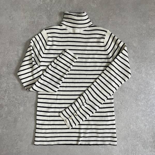 「着回し抜群すぎ」「可愛いんです！」と大絶賛♡♡冬の【シンプルボーダー】コーデ紹介！