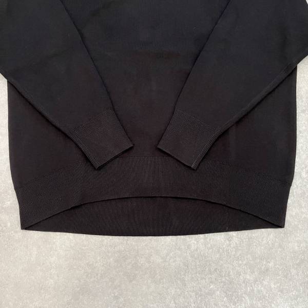 ＜昨年大人気だった＞「全色欲しくなります！」【ユニクロ】「着心地抜群！」“クルーセーター”紹介