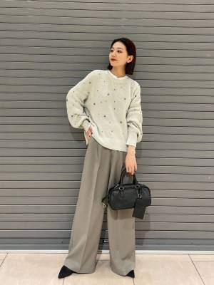 デート服にも♡ 一点投入でキラッと華やか！ 大人可愛い【ビジューニット】