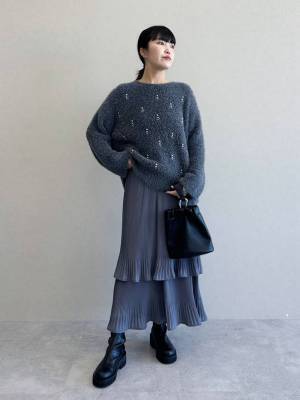 デート服にも♡ 一点投入でキラッと華やか！ 大人可愛い【ビジューニット】