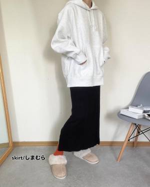 「今年も買い足し」「シルエットが可愛いとSNSで話題」【GU】カラバリ＆サイズ豊富な”パーカー”は「間違いなく使える」