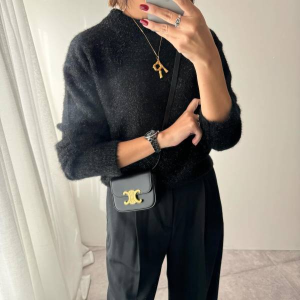 「このお値段でこの可愛さ、さすがGU」大人女子も注目！今年トレンドの”キラキラニット”着回し特集