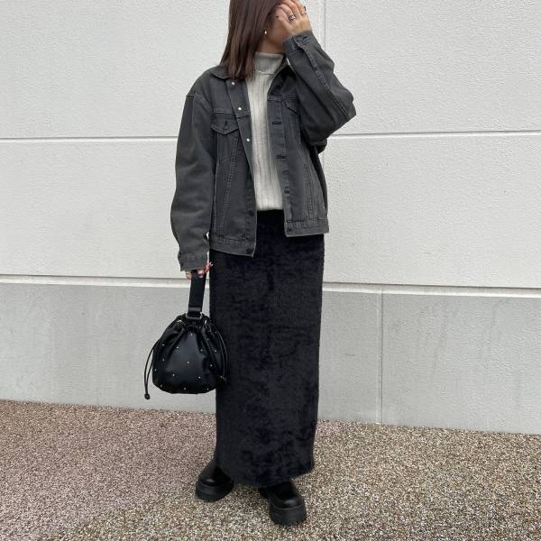 「秒でカゴIN」「可愛いしかない♡」さすが【しまむら・アベイル】2000円以下とは思えない！”冬素材スカート”