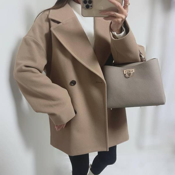 完売前に絶対ゲットしたい！【GU】羽織るだけで大人っぽ♡「高見えコート」