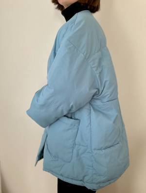 「鮮やかなカラー」に「一目惚れ♡」【アウトドアプロダクツ】「防寒性」もバッチリな”アウター”