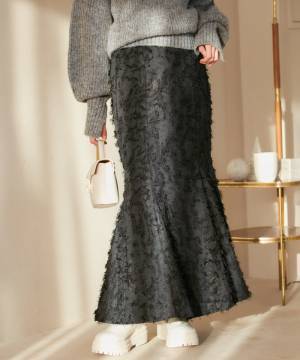 ハイッ！即おしゃれ♡【ViS】ブラックでも華やか！「主役級スカート」