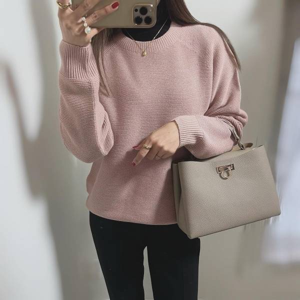 はい！大至急購入しますッ！！【ユニクロ】今買っても遅くない！「最旬セーター」