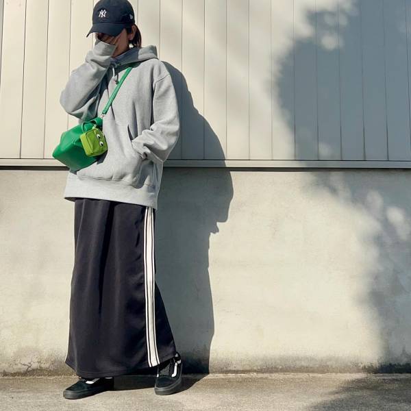 「冬の最強組み合わせ」認定！【GU】「毎年買っちゃう」「1着は必須」な”冬のパーカーコーデ”4選